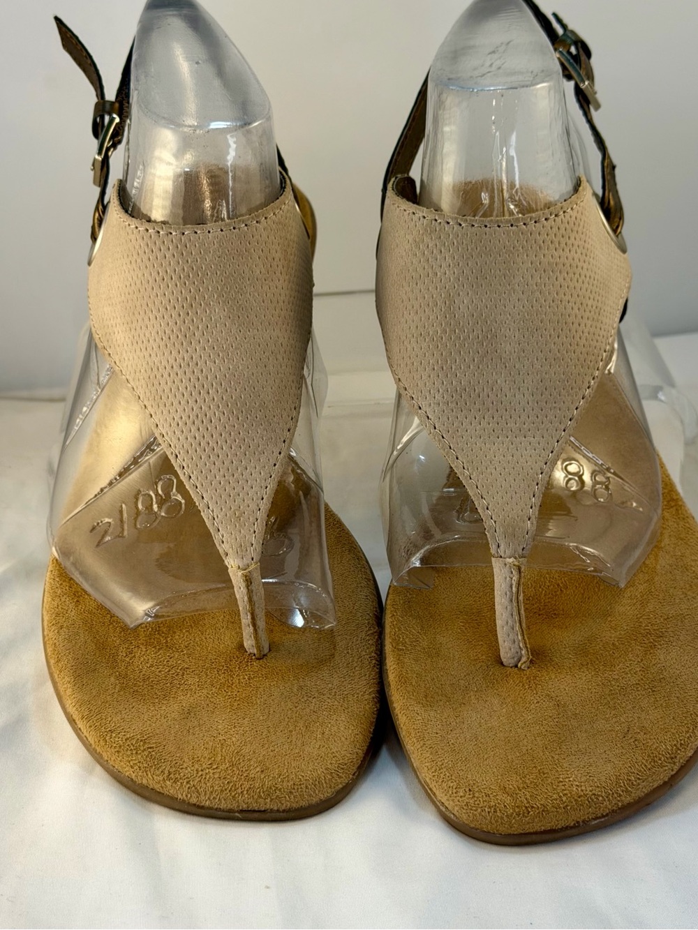 White Mountain London Thong Ankle Strap Sandals